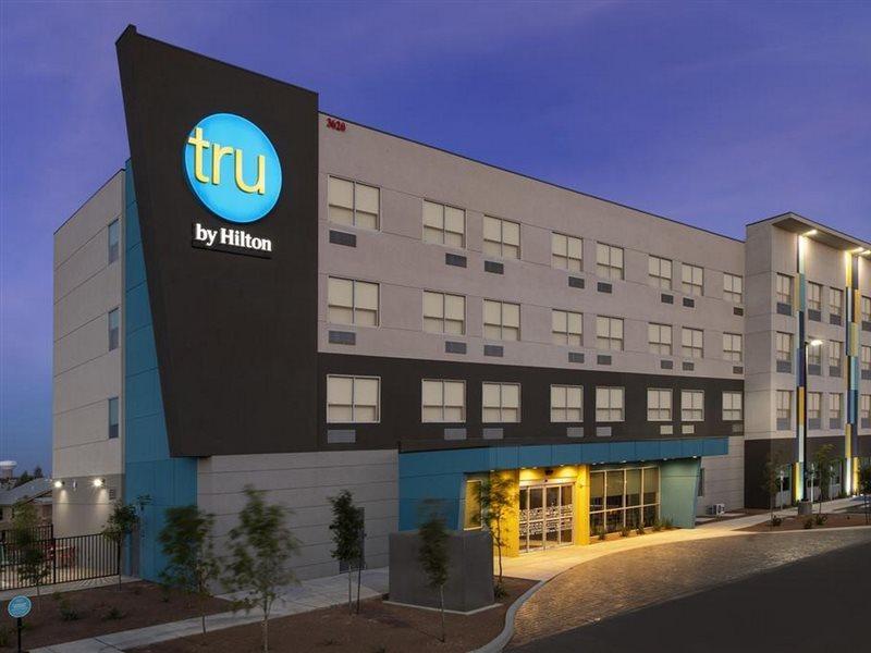 Tru By Hilton Northeast 3*